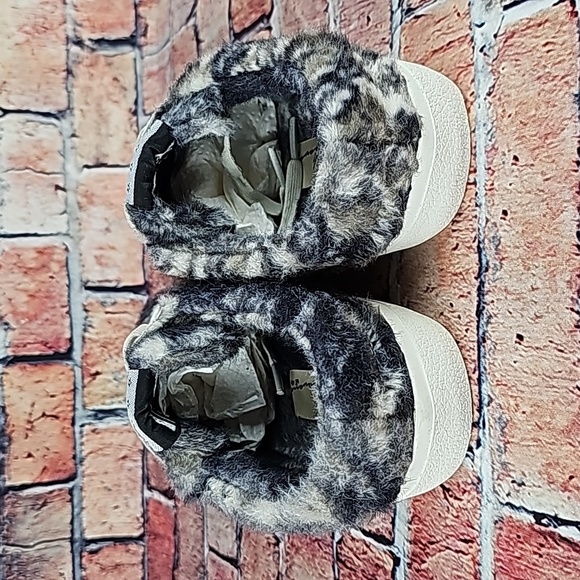 VINTAGE HAVANA FURRY MULE, WOMANS SIZE 6.5 GUC - Picture 8 of 10